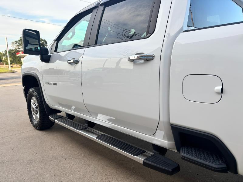 Chevrolet Silverado 2500HD LT Crew Cab Short Box 4WD 2023