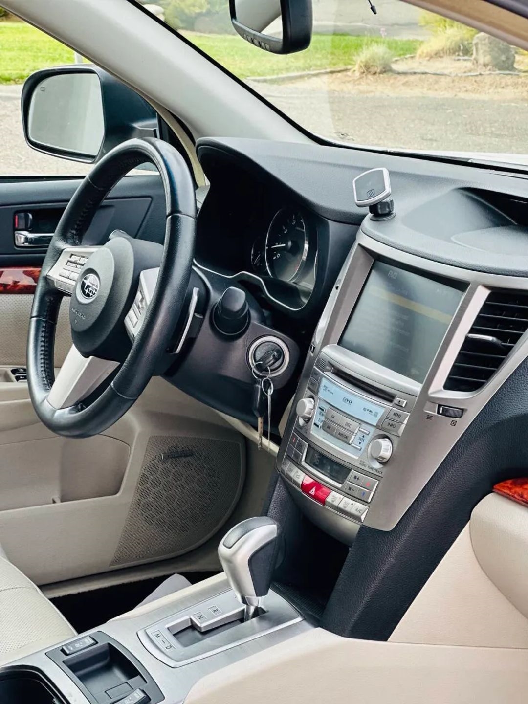 Subaru Outback  2011 Subaru Outback  2011