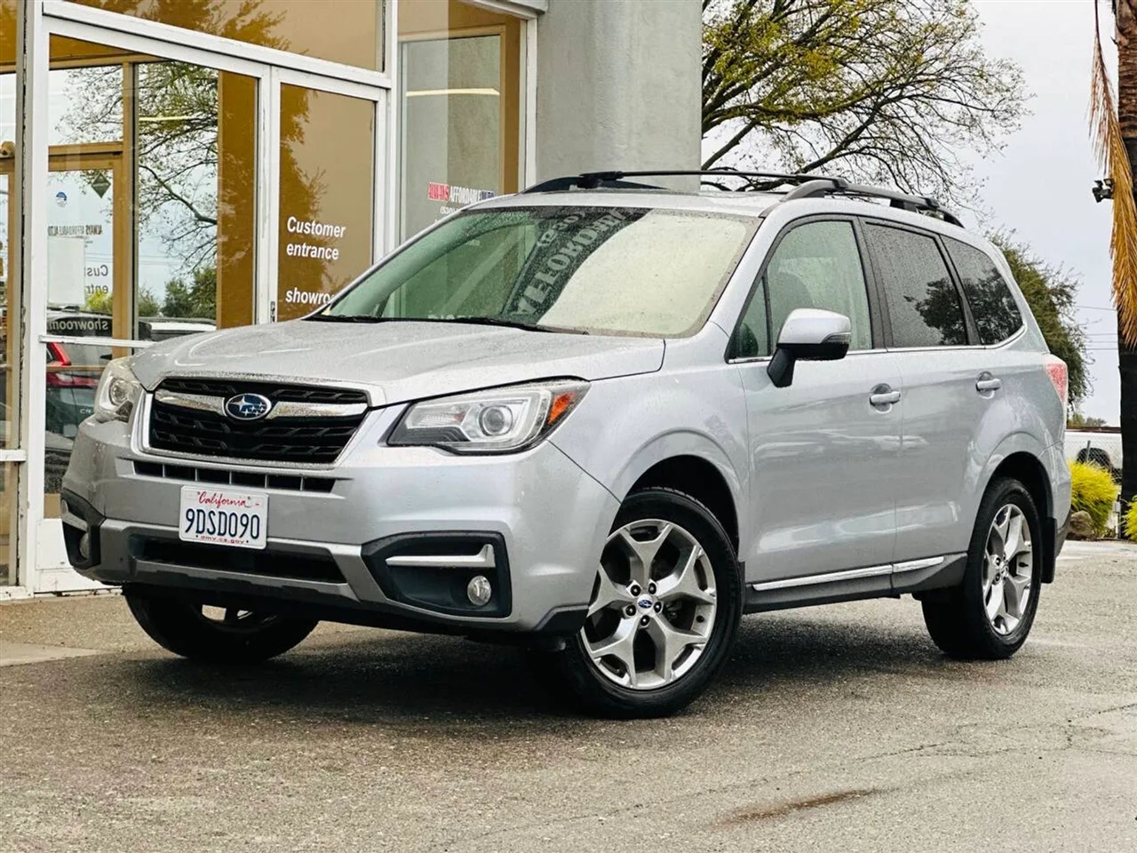 2017 Subaru Forester Touring's photo
