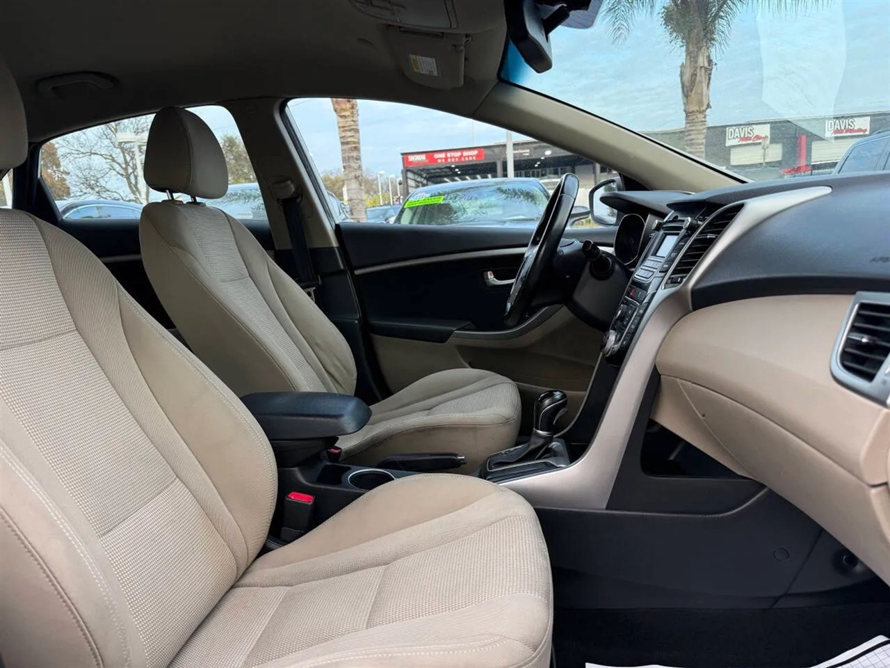 Hyundai Elantra GT  2013