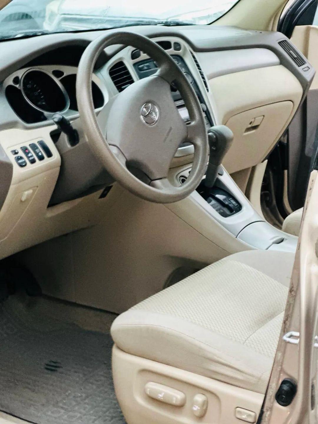 Toyota Highlander  2005