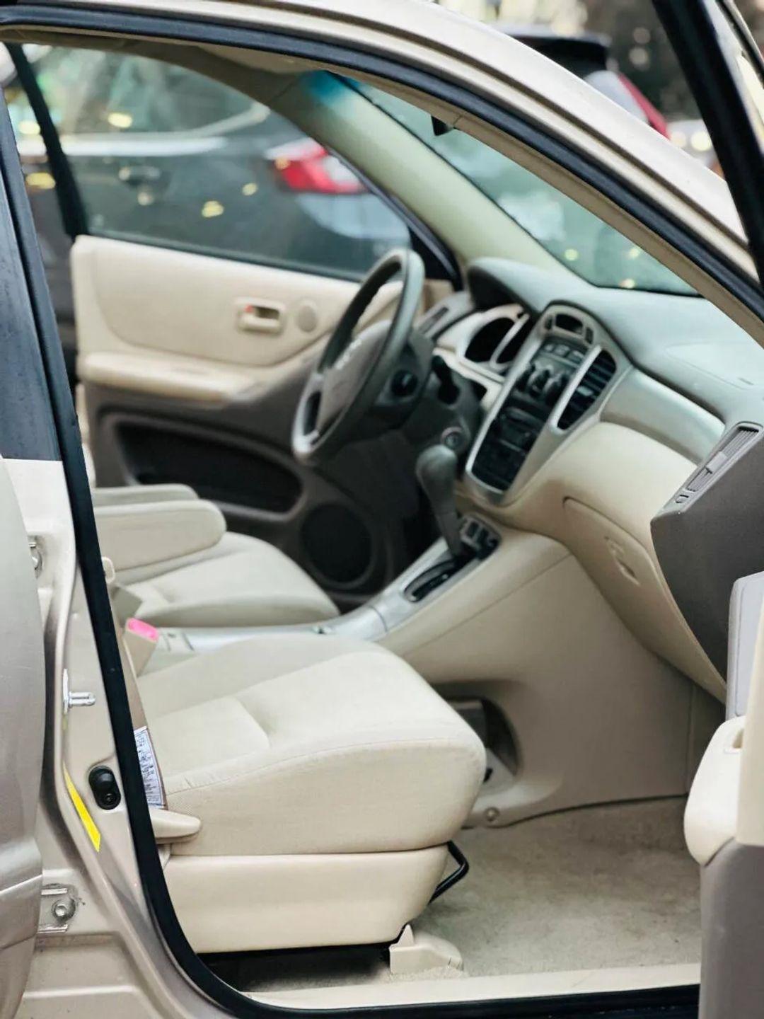 Toyota Highlander  2005