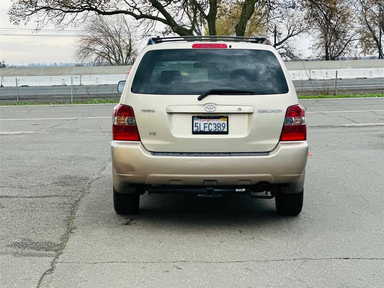 Toyota Highlander  2005