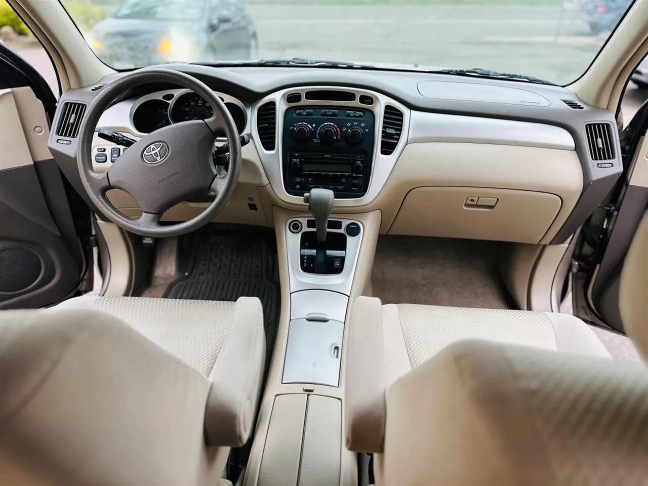 Toyota Highlander  2005