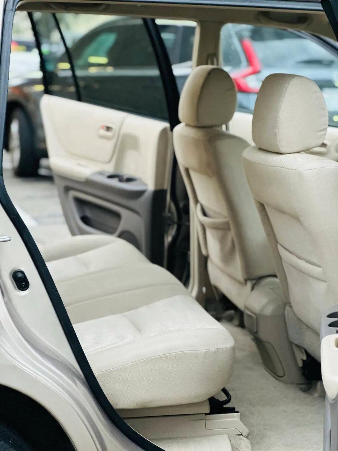 Toyota Highlander  2005