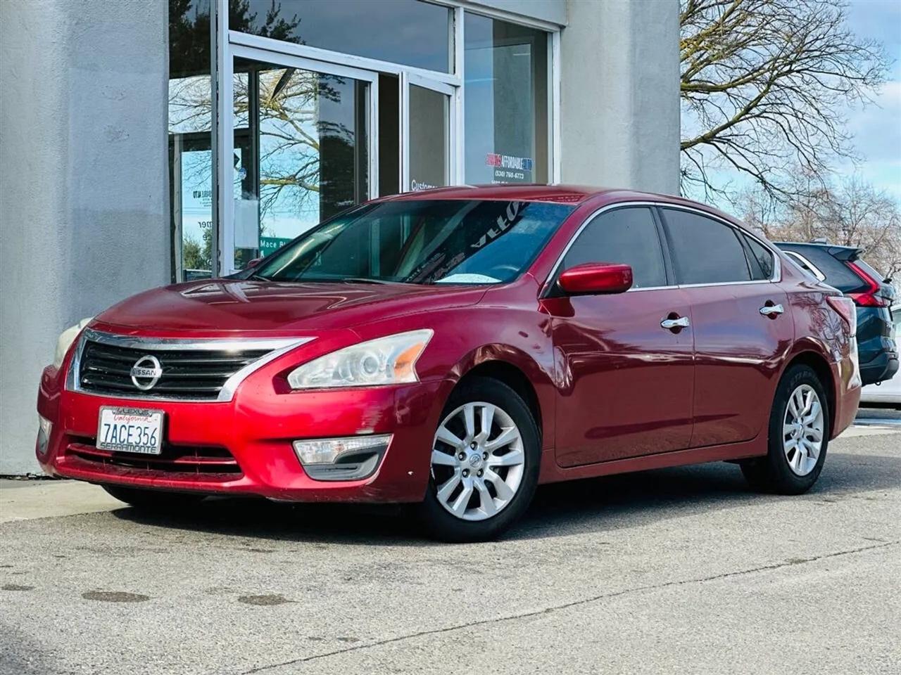 2013 Nissan Altima 2.5 S Sedan 4D