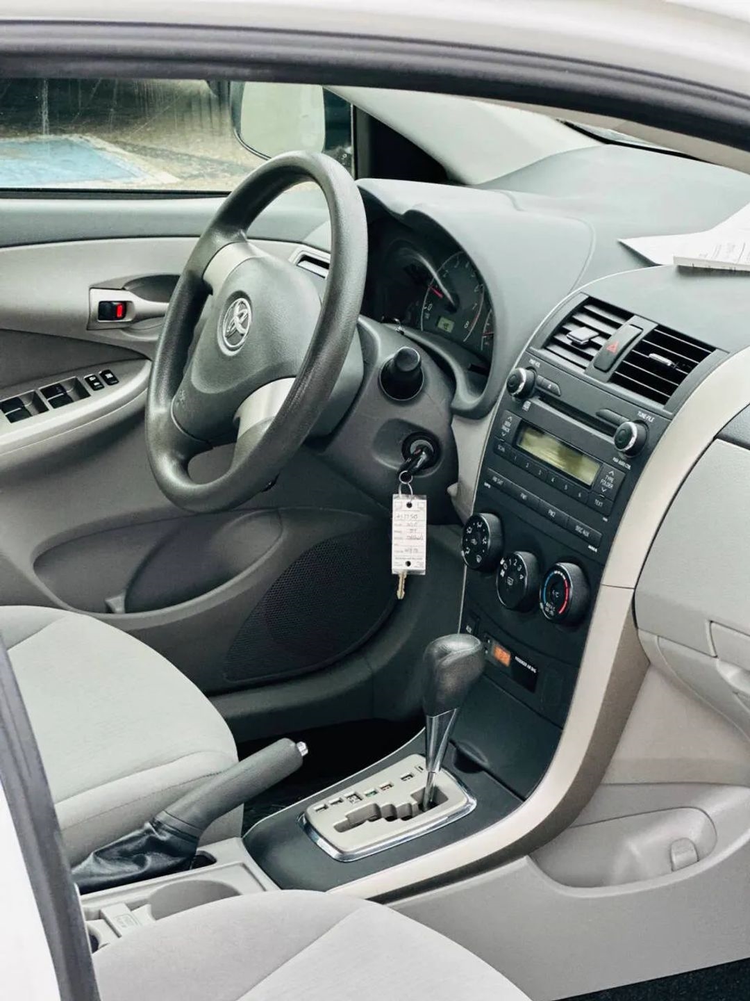 Toyota Corolla  2010