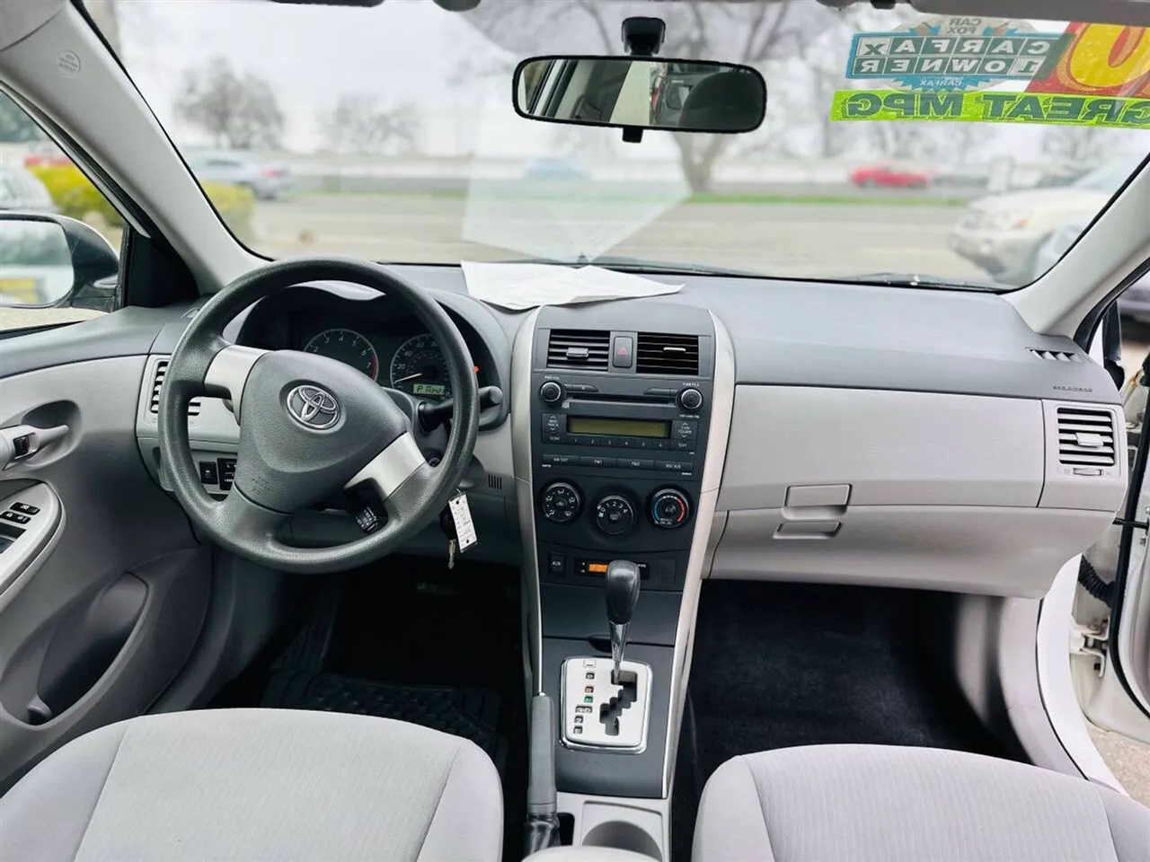 Toyota Corolla  2010