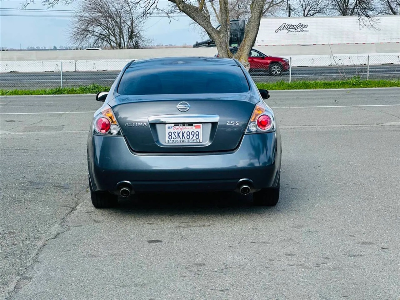 Nissan Altima  2011