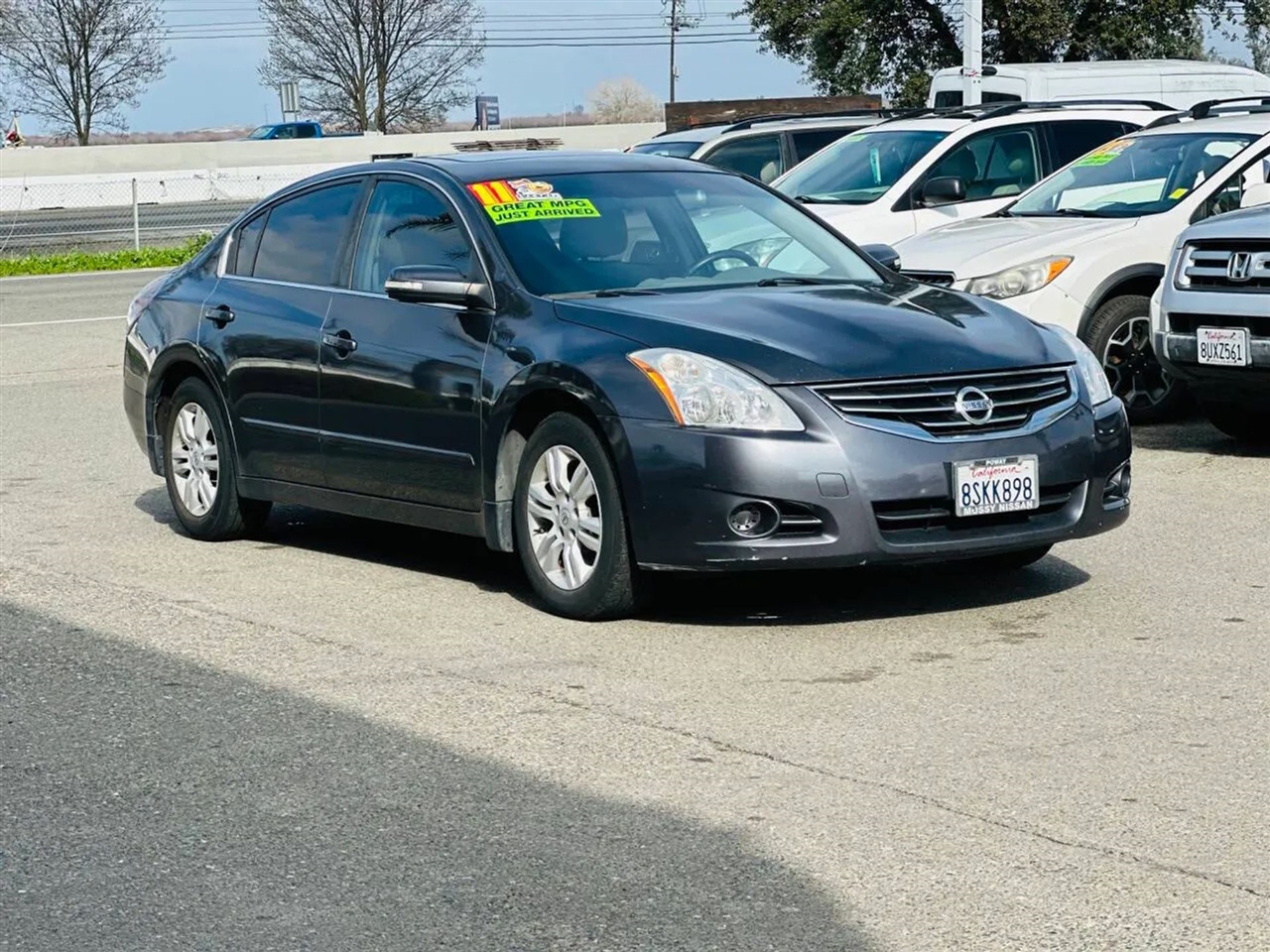 Nissan Altima  2011