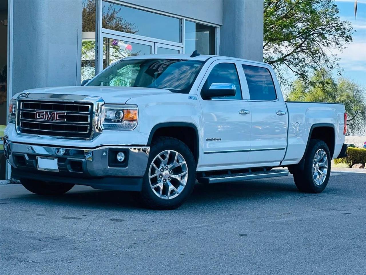 2015 GMC Sierra 1500 SLT Pickup 4D 6 1/2 ft
