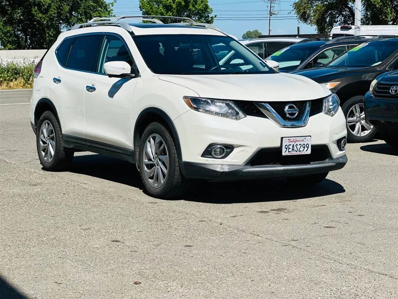 Nissan Rogue  2015