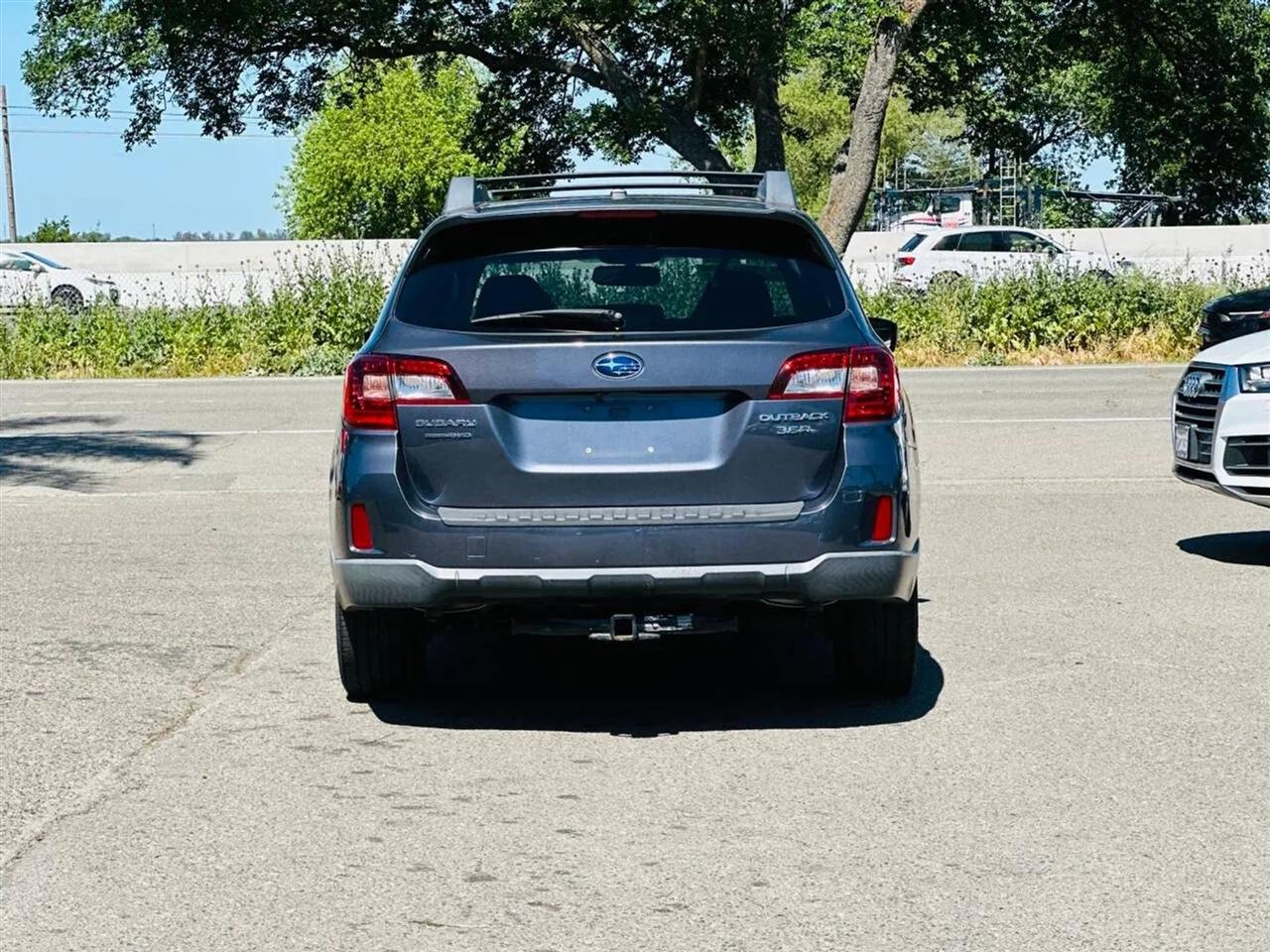 Subaru Outback  2015