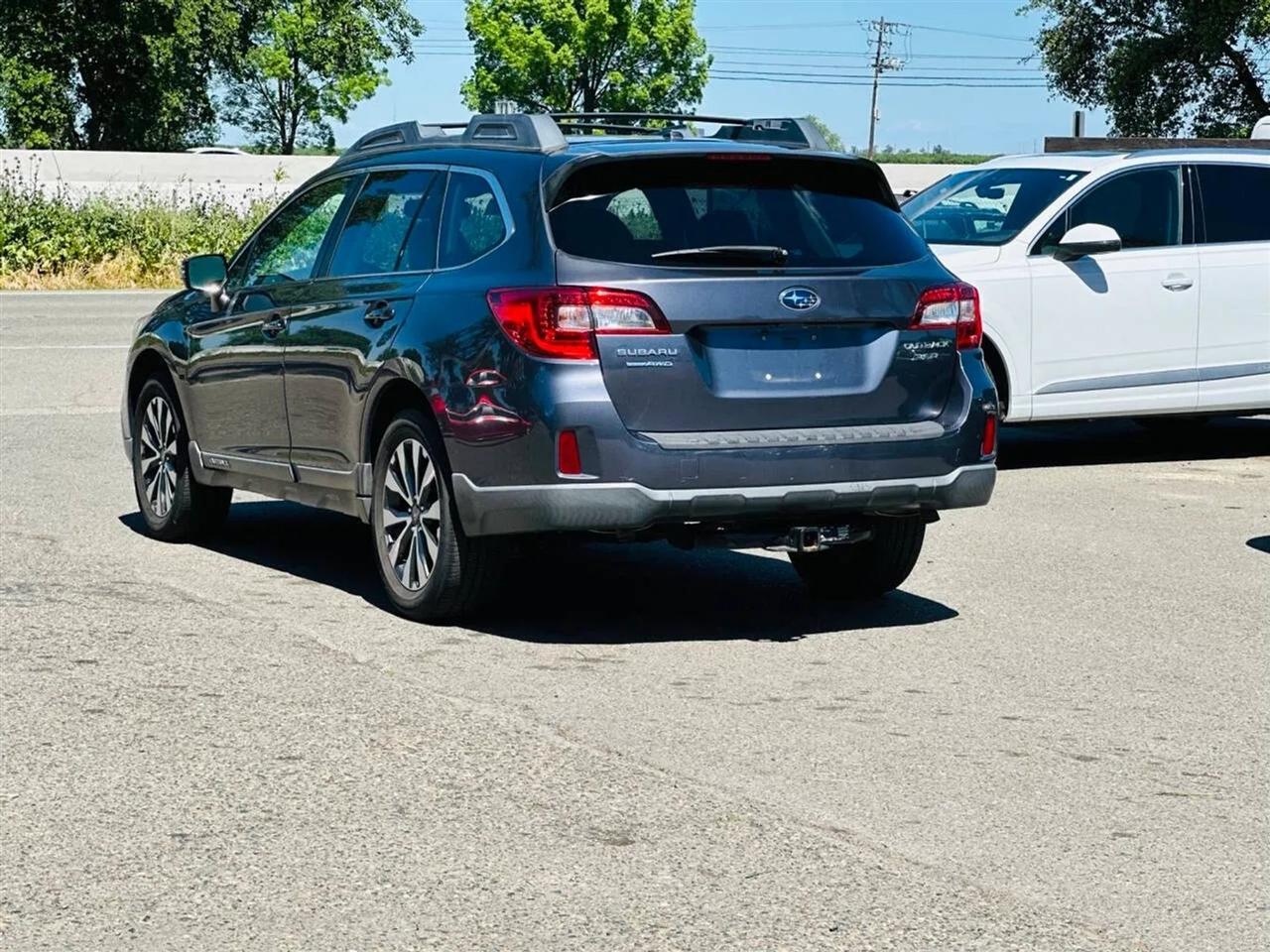 Subaru Outback  2015