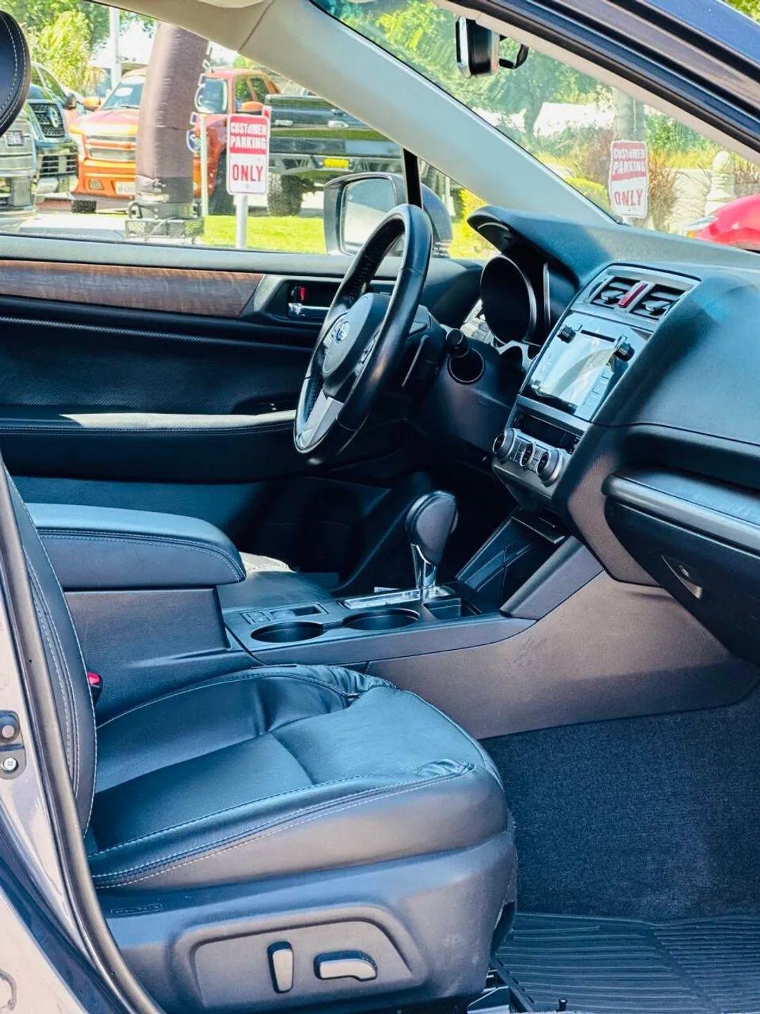 Subaru Outback  2015