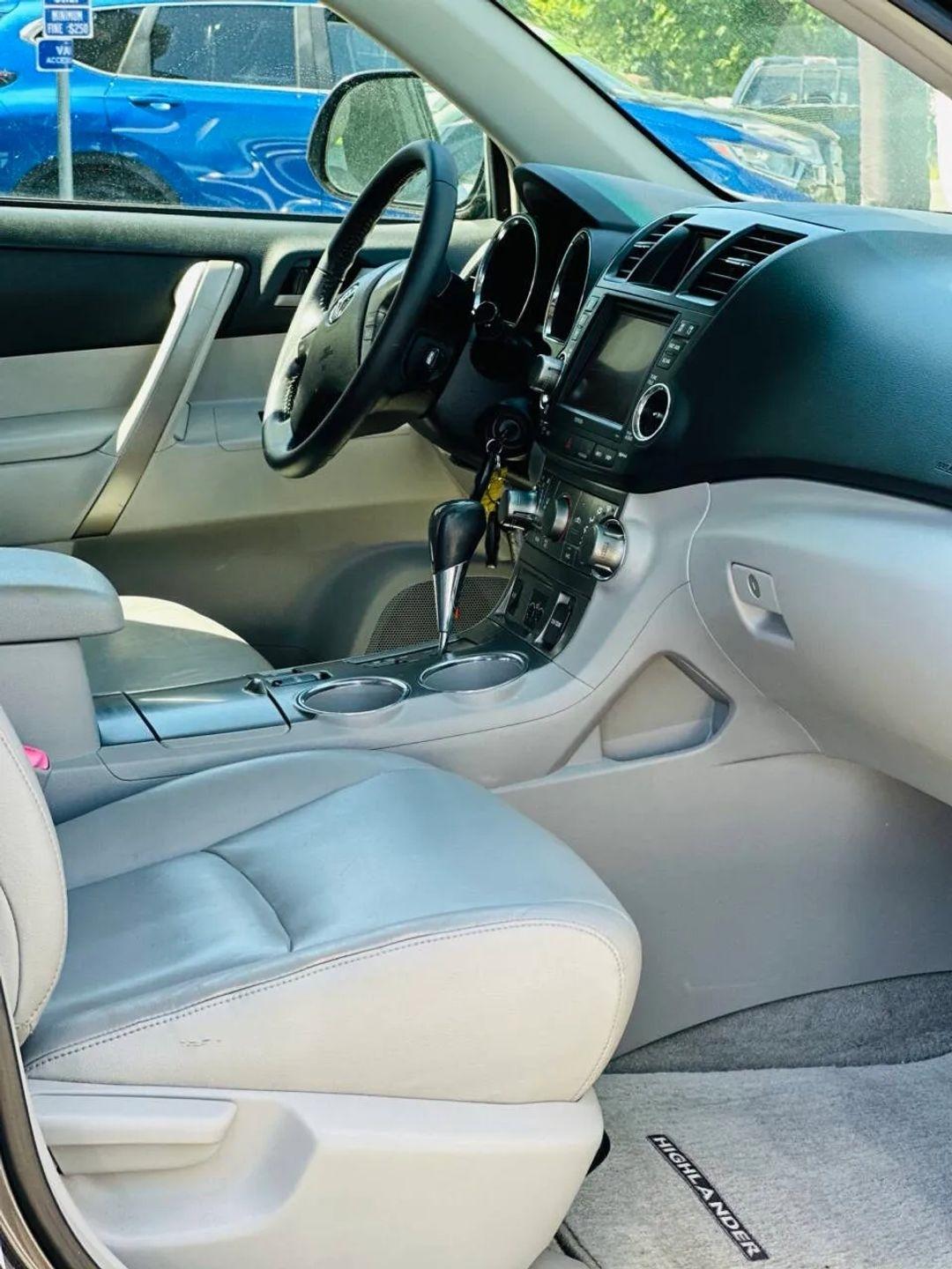 Toyota Highlander  2008