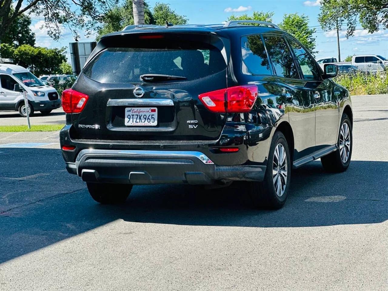 Nissan Pathfinder  2018