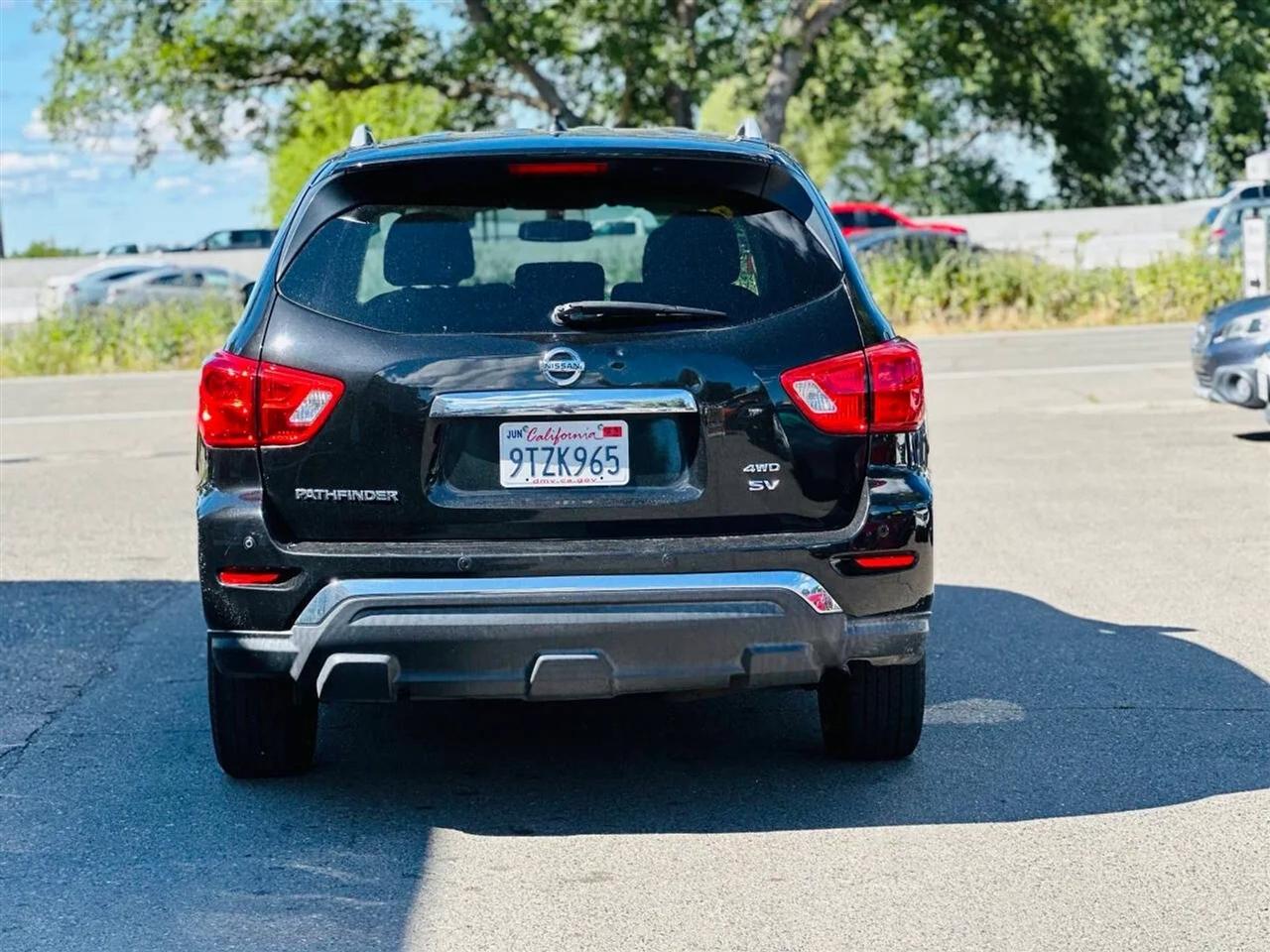 Nissan Pathfinder  2018
