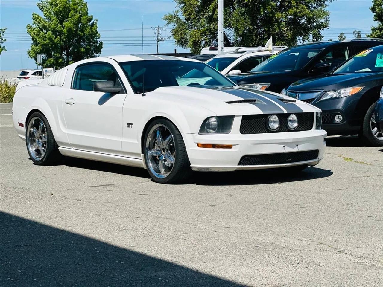 Ford Mustang  2006