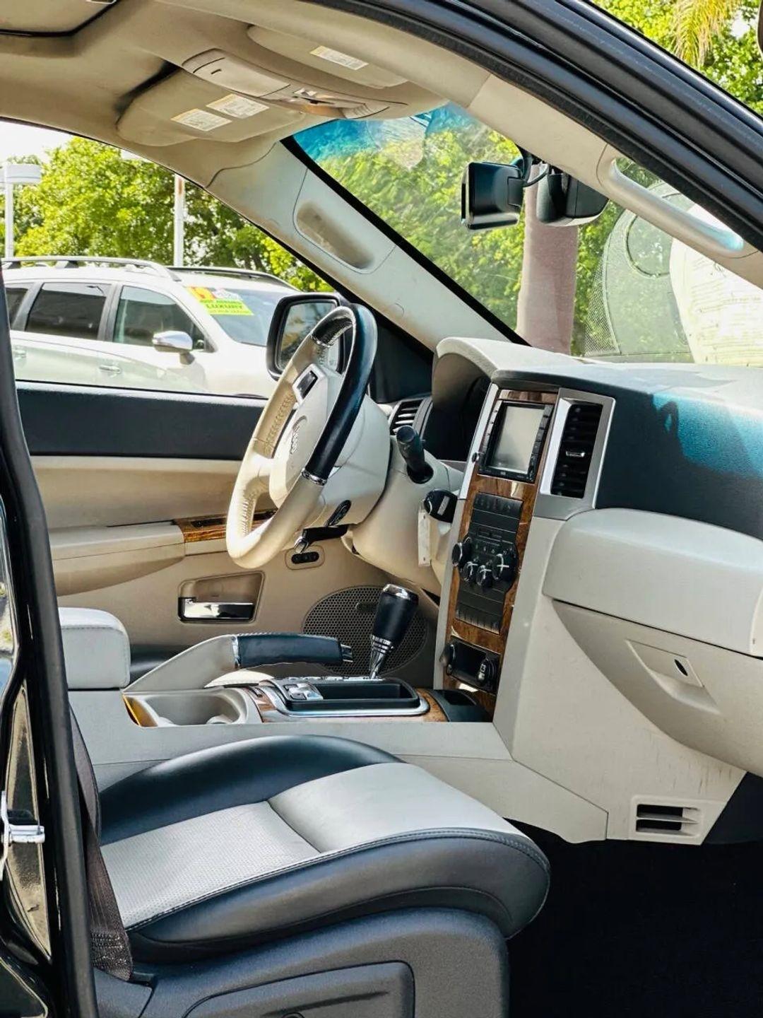 Jeep Grand Cherokee  2008