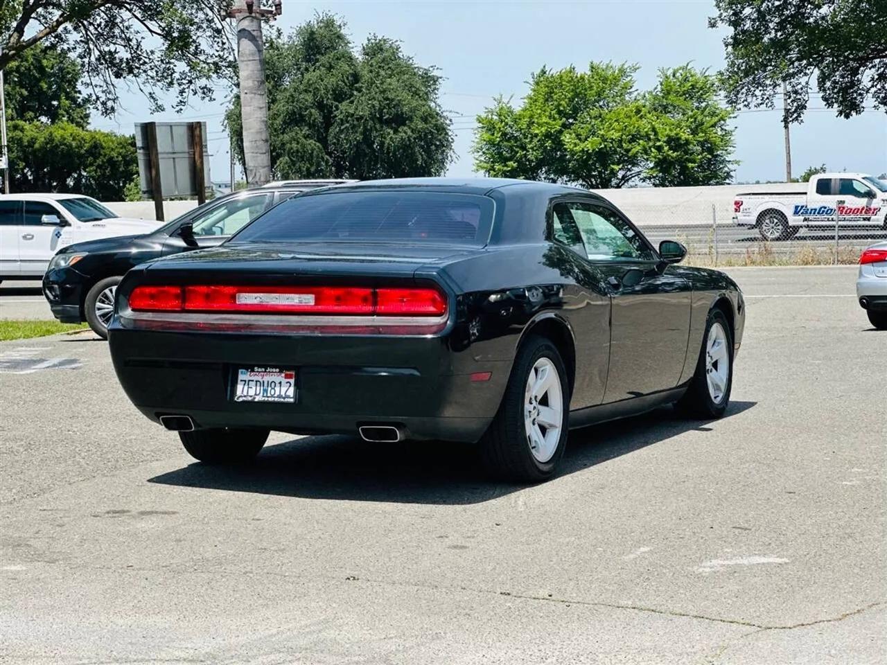 Dodge Challenger  2014