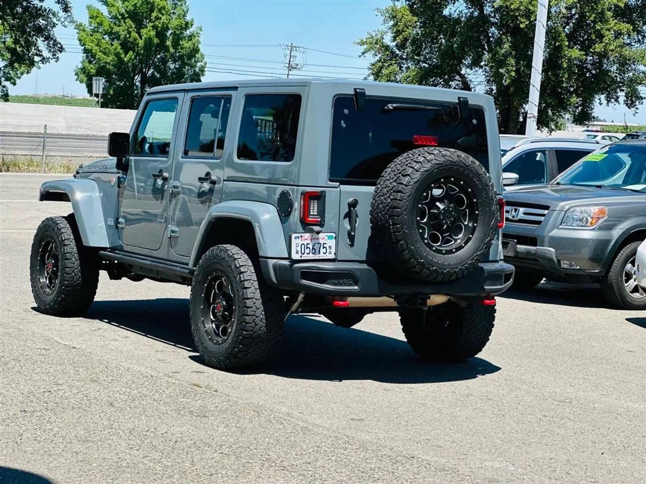 Jeep Wrangler  2013