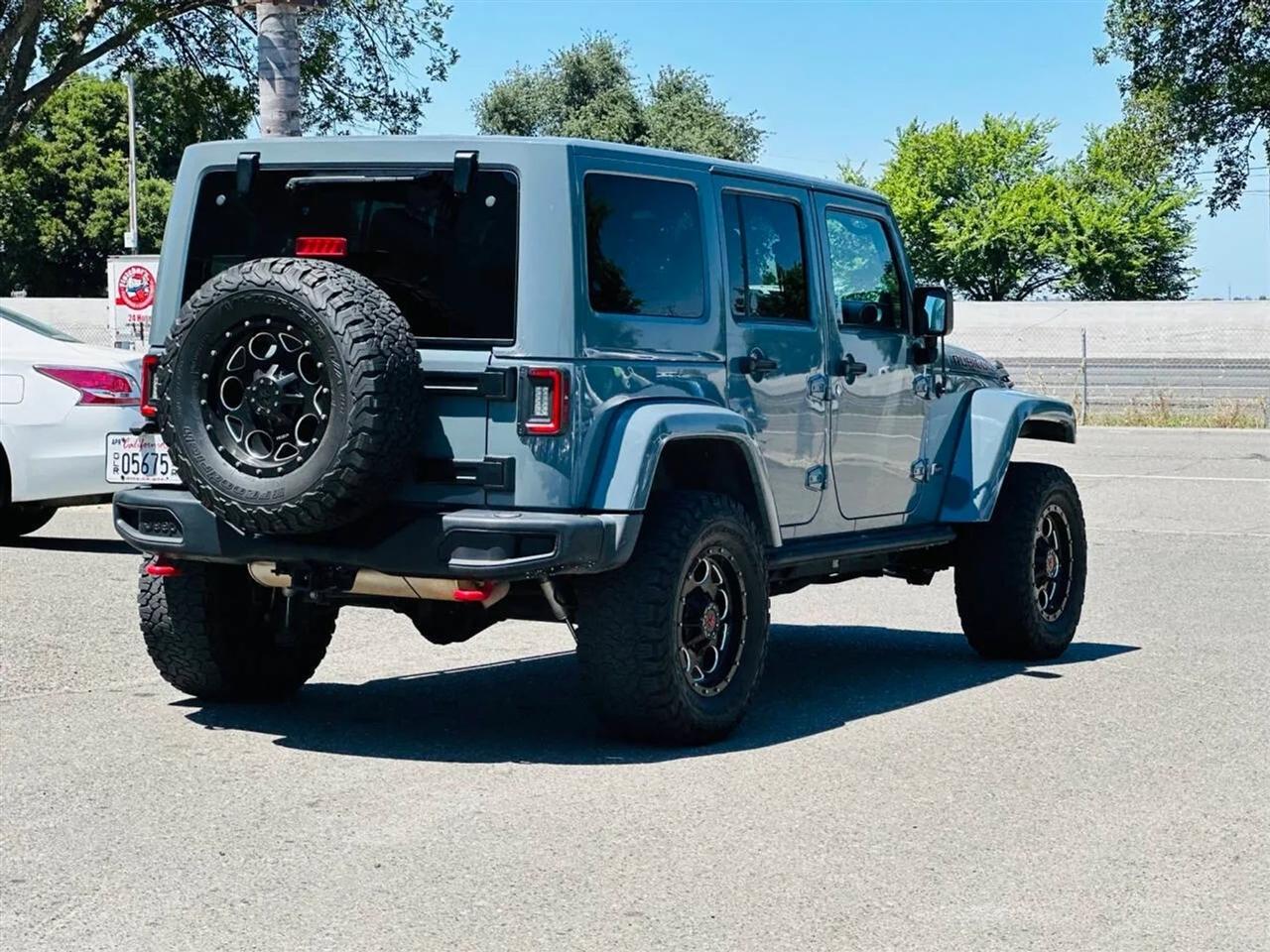 Jeep Wrangler  2013