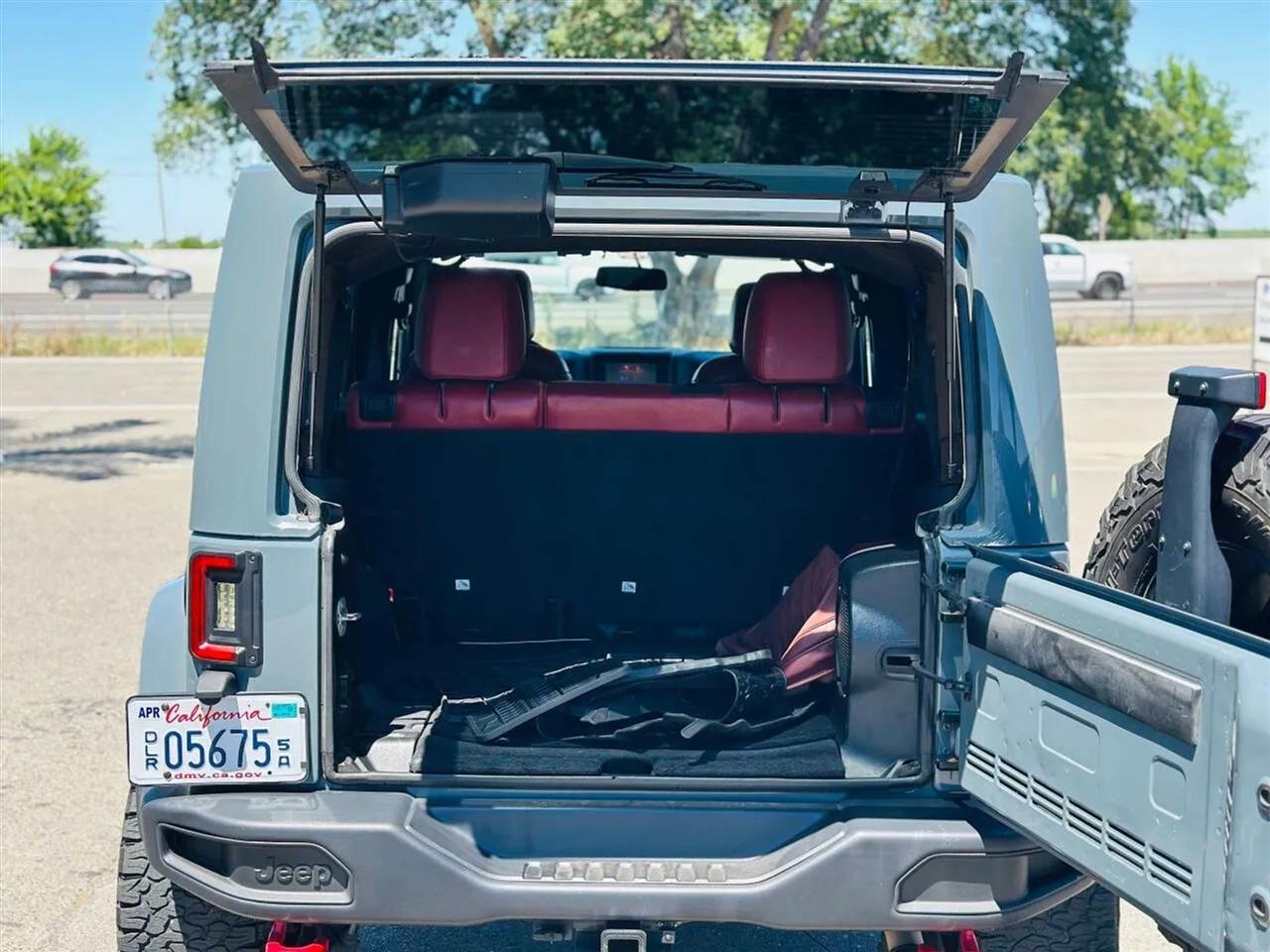 Jeep Wrangler  2013