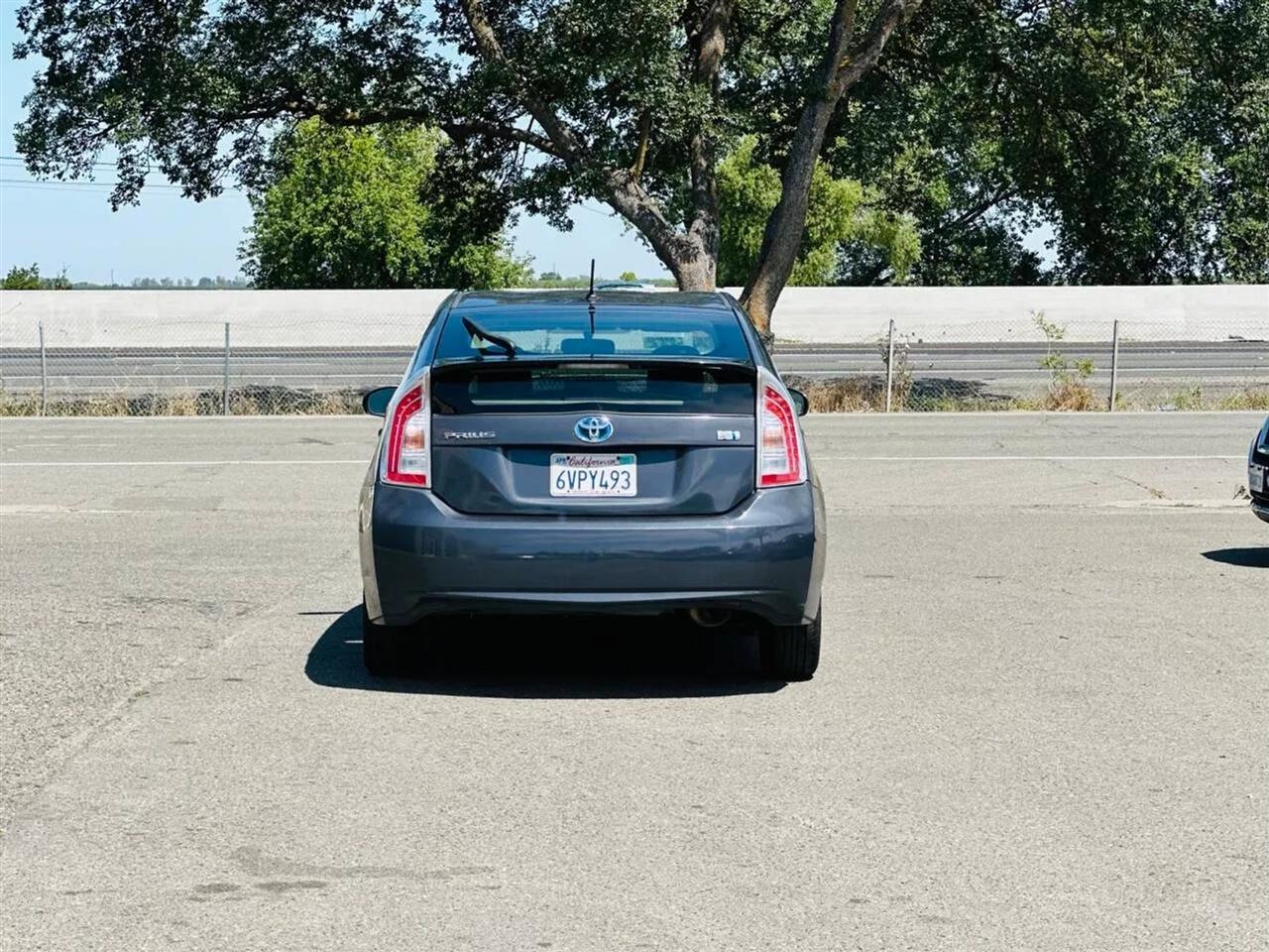 Toyota Prius  2012