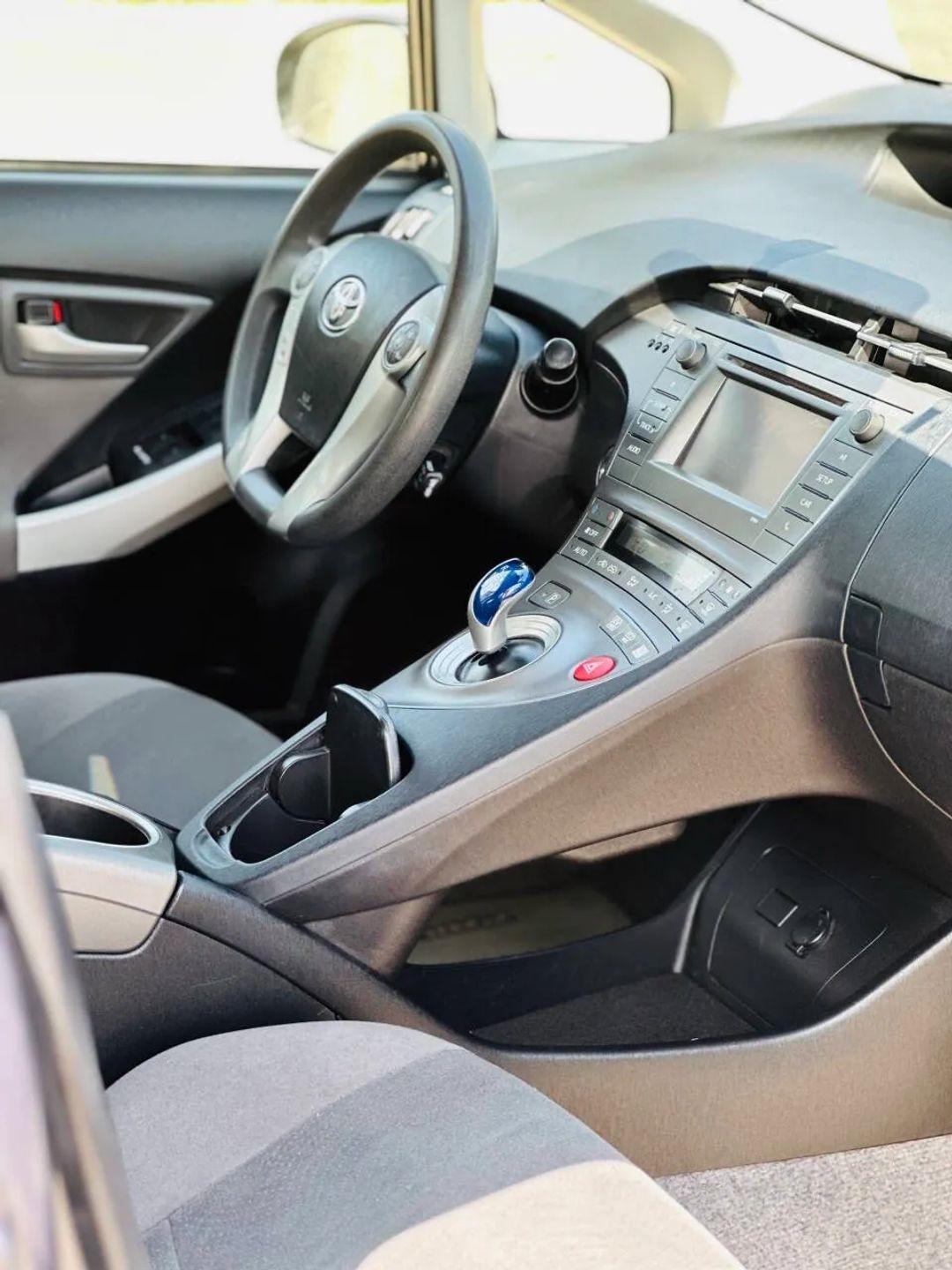 Toyota Prius  2012