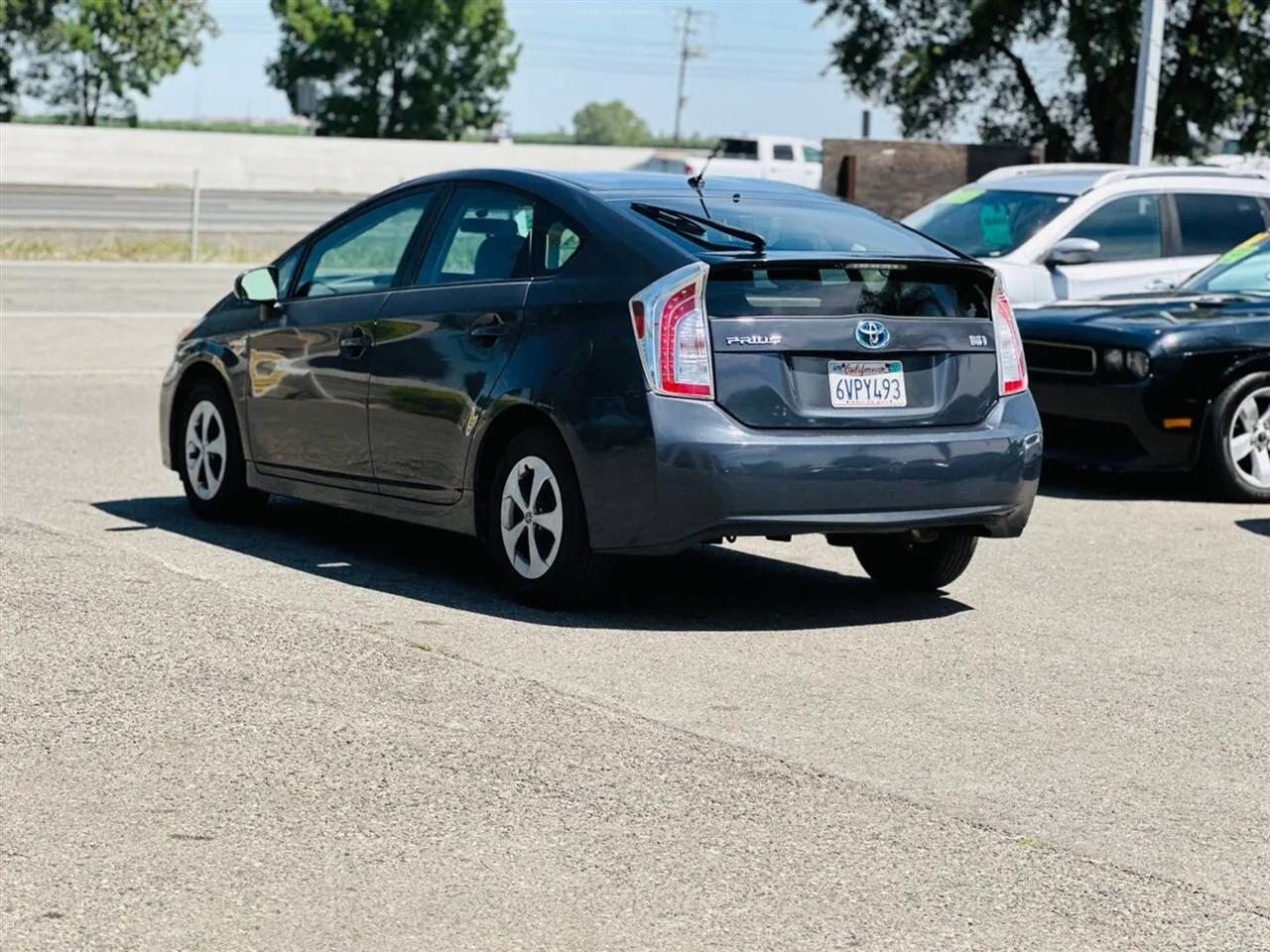 Toyota Prius  2012