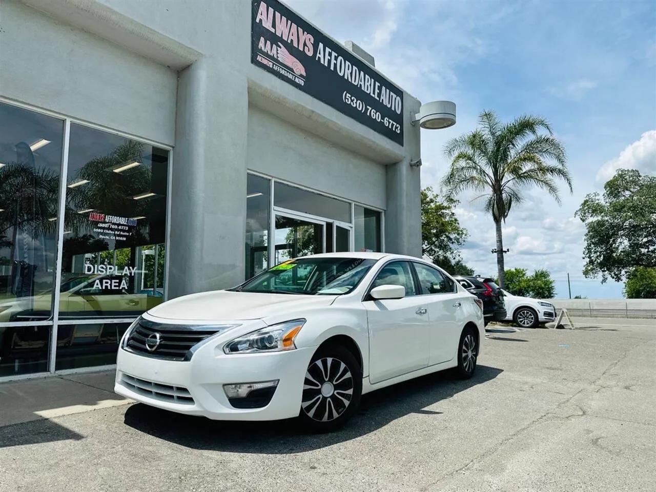 Nissan Altima  2015