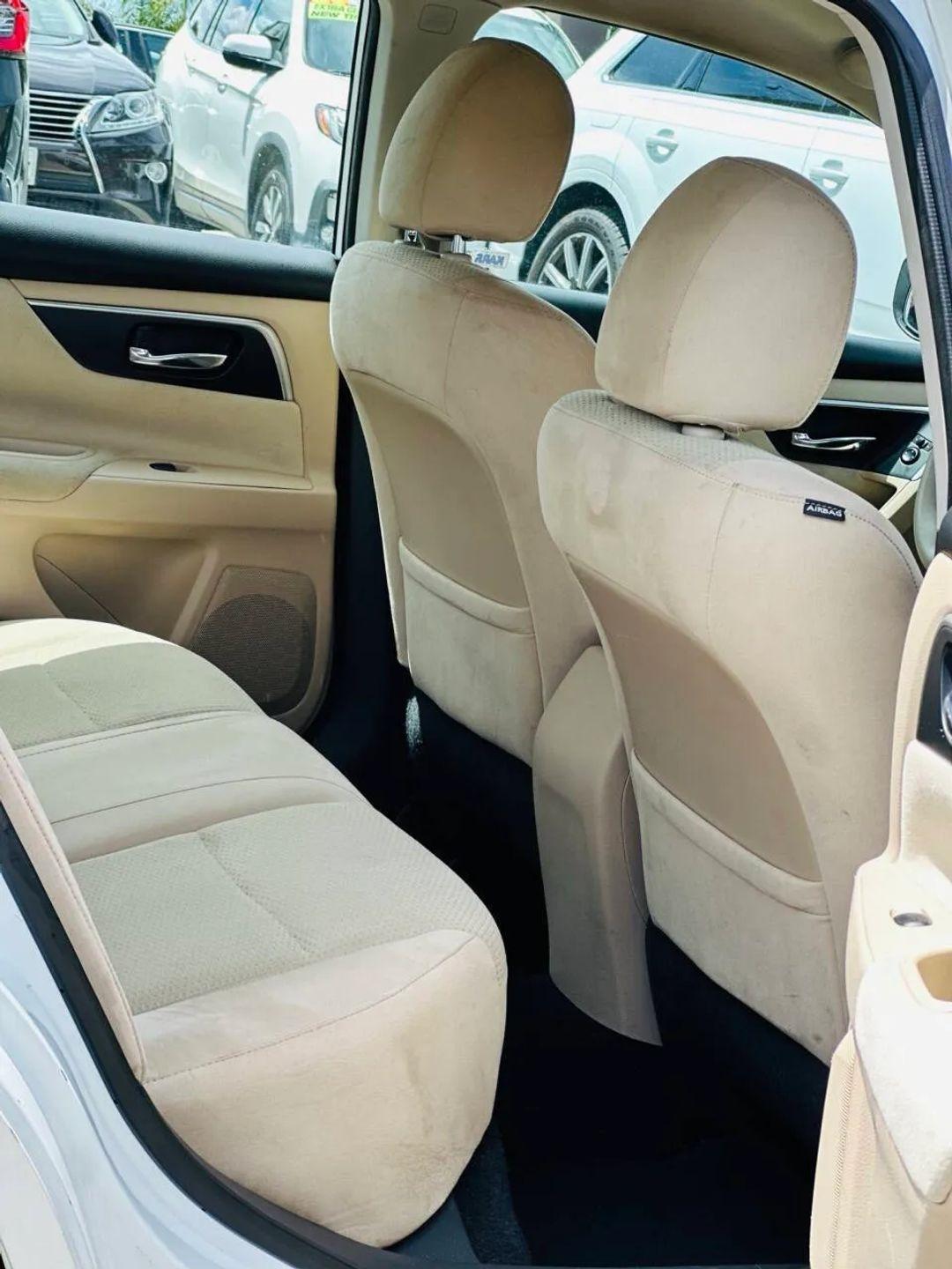Nissan Altima  2015