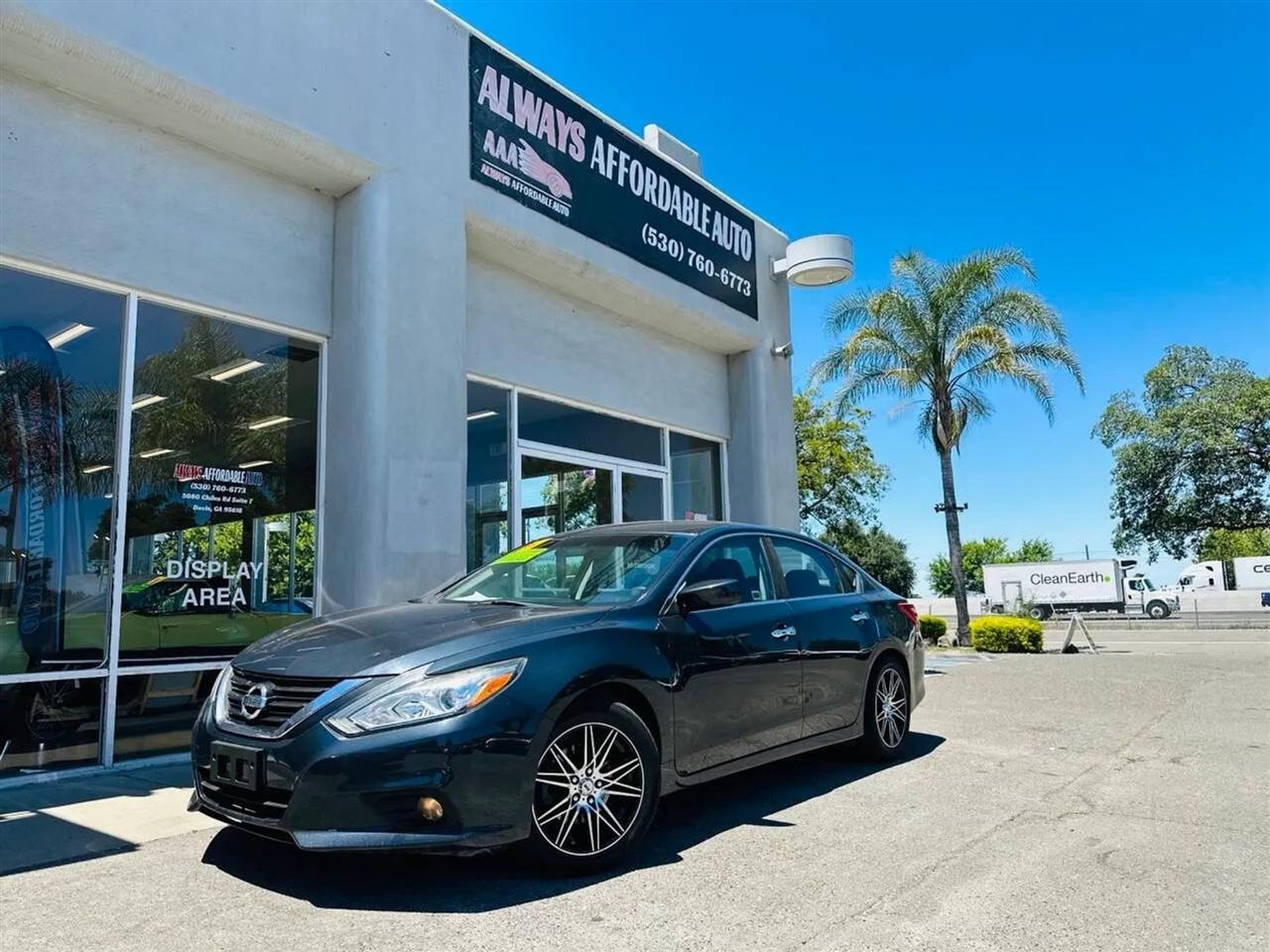 Nissan Altima  2017
