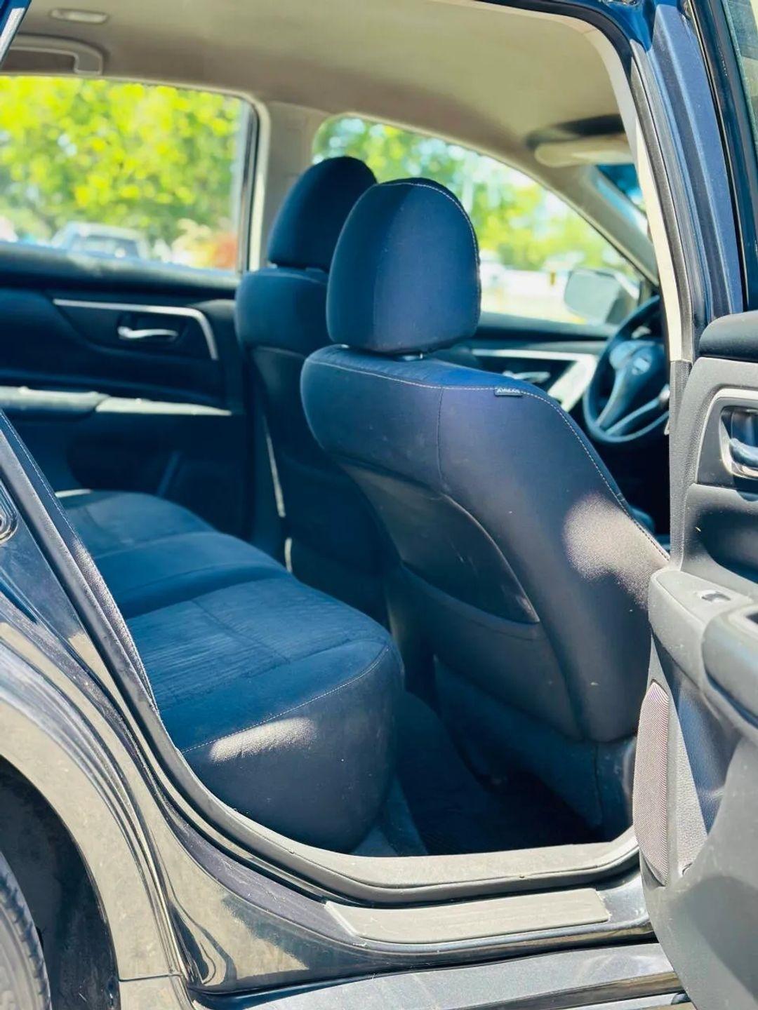 Nissan Altima  2017