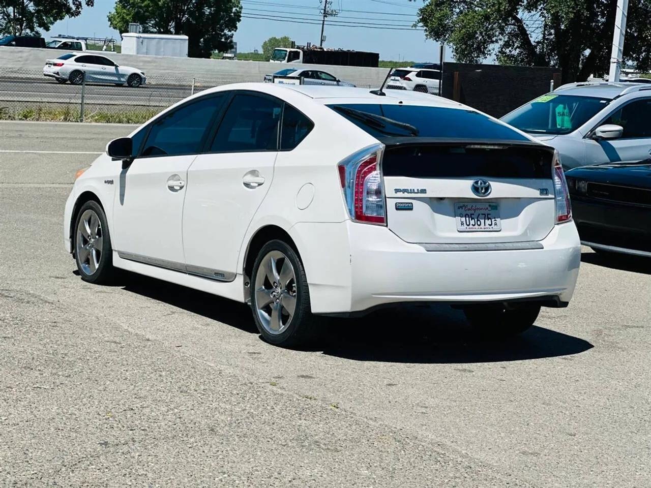 Toyota Prius  2013