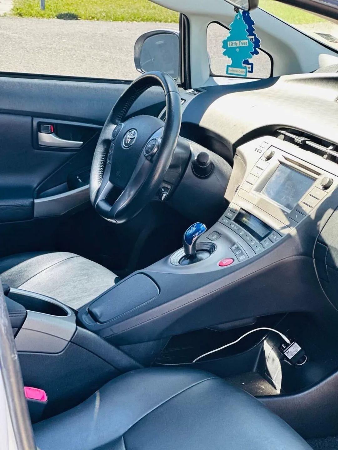 Toyota Prius  2013