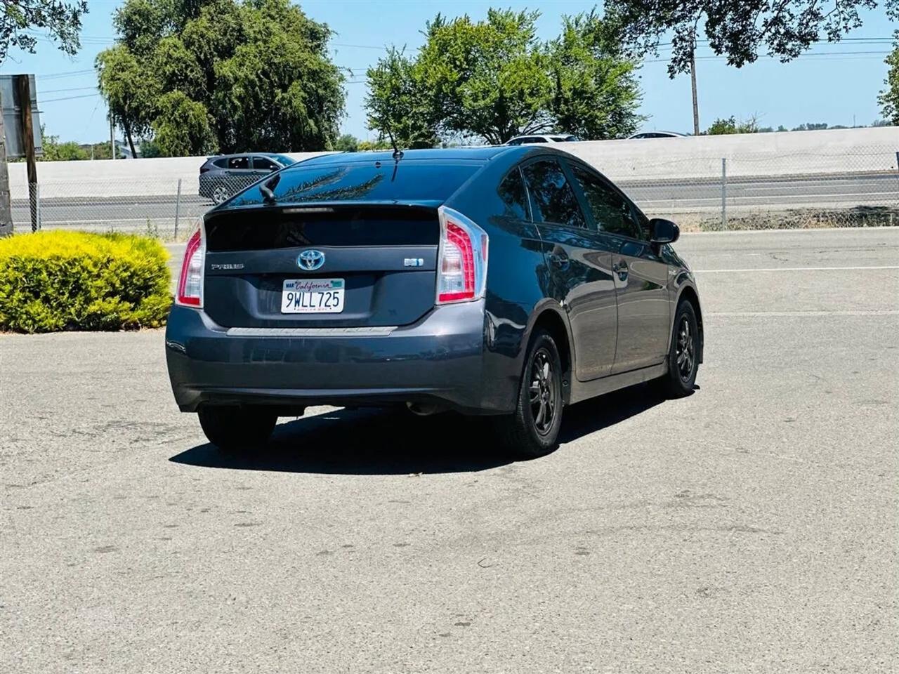 Toyota Prius  2015