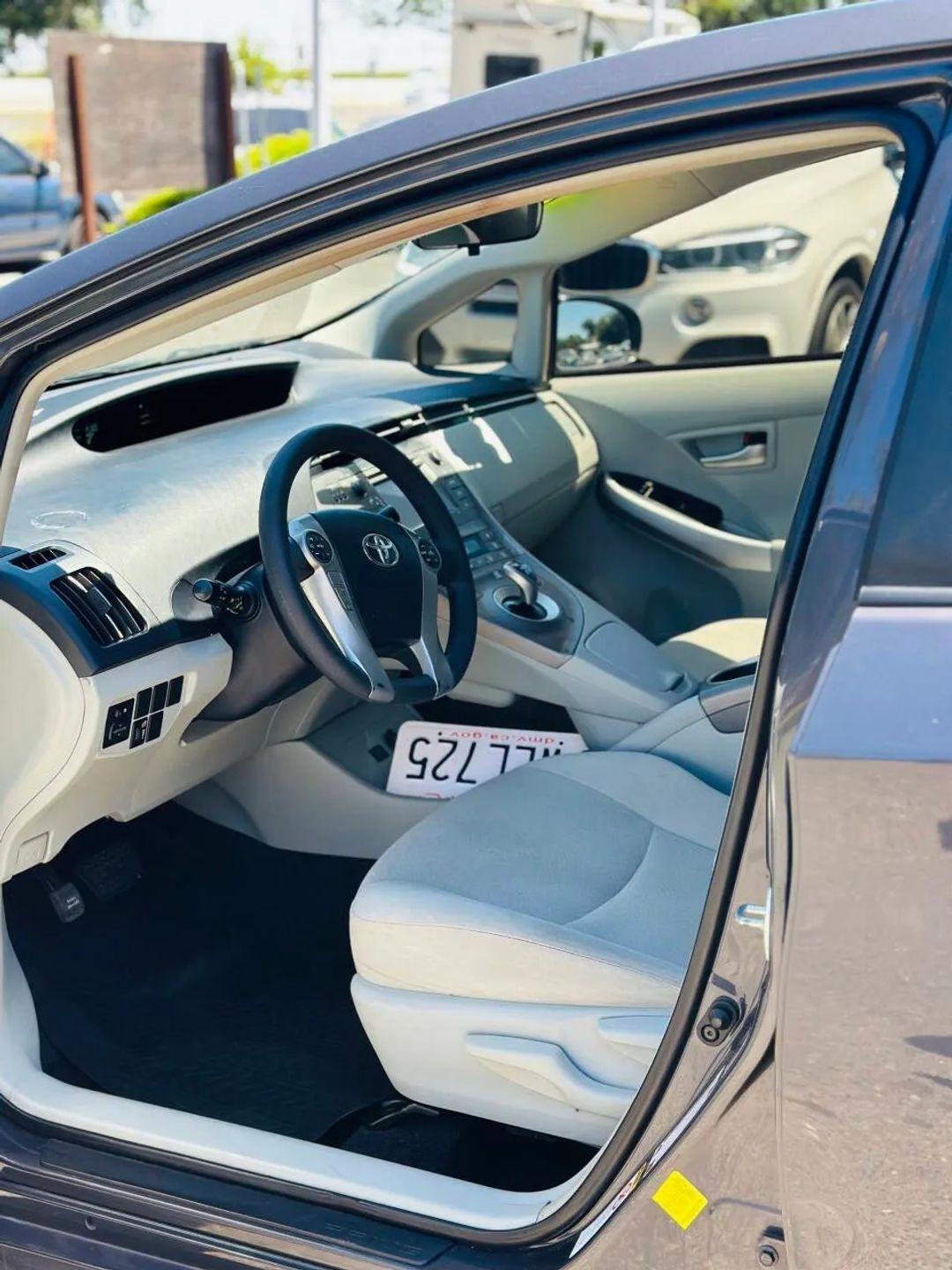 Toyota Prius  2015