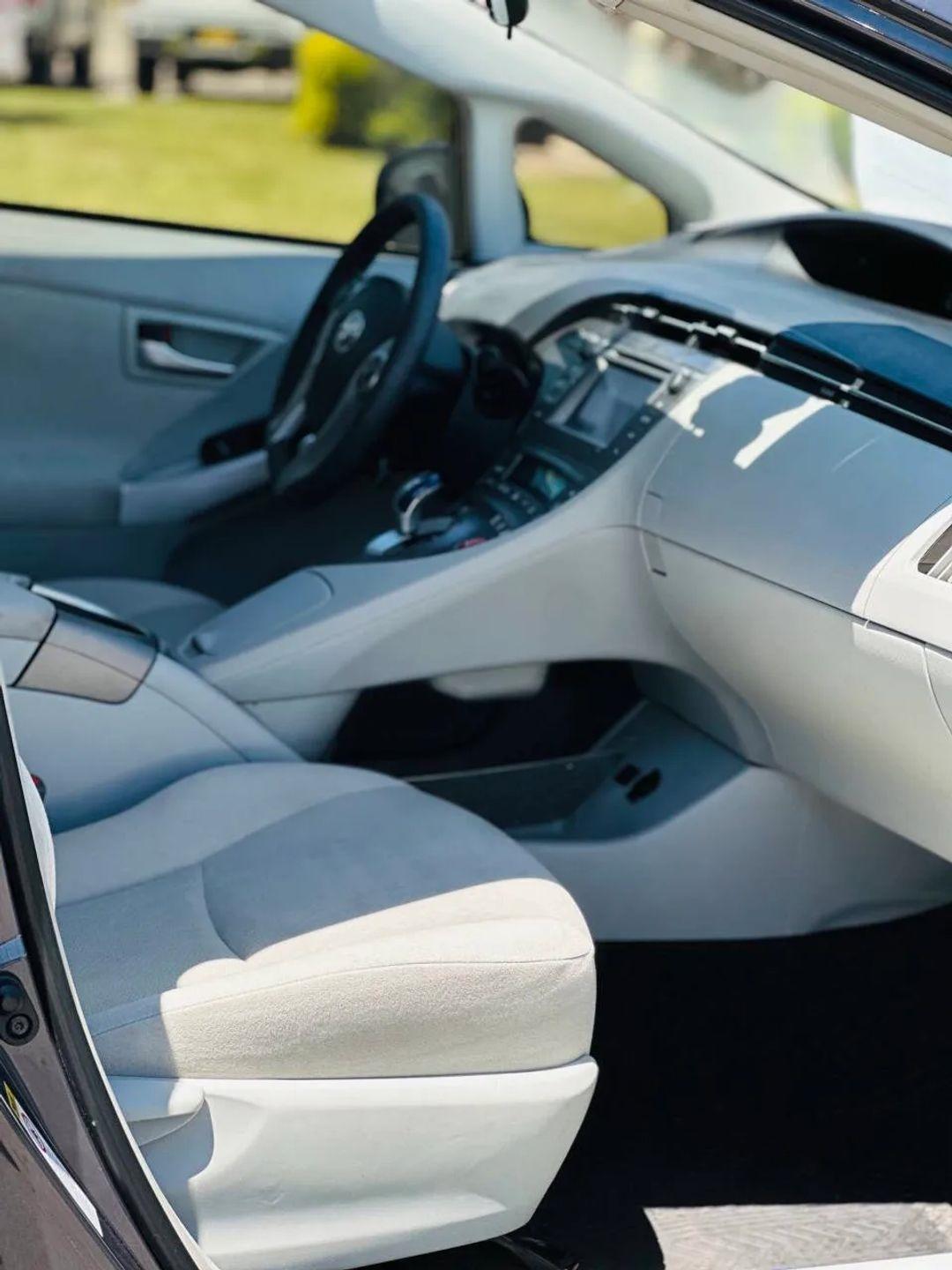 Toyota Prius  2015
