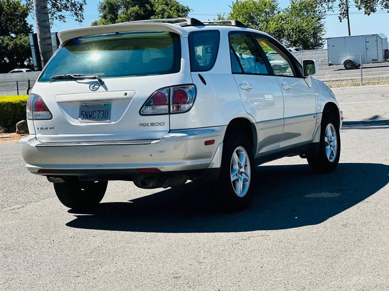 Lexus RX 300  2001