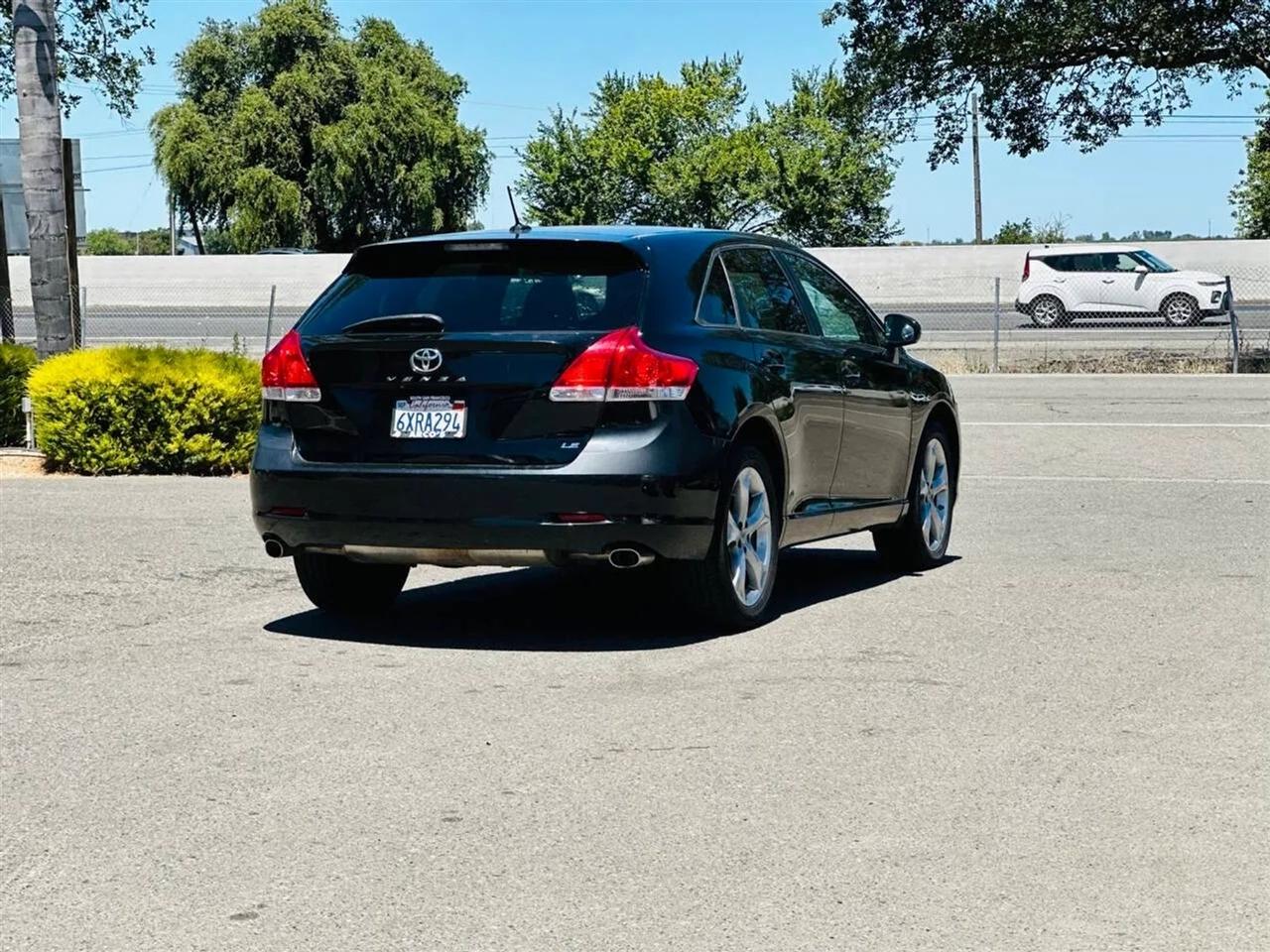 Toyota Venza  2012