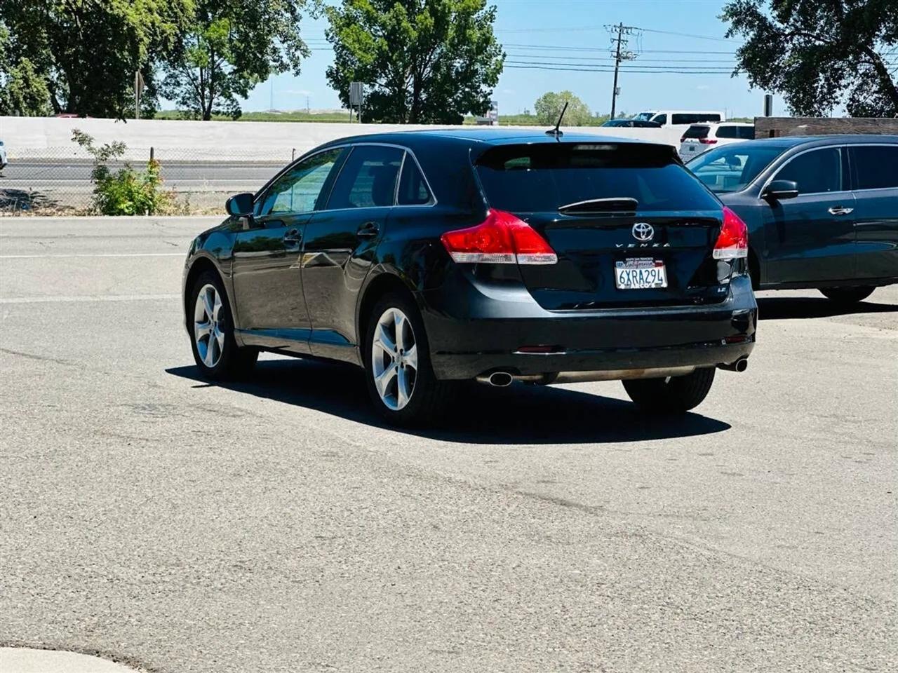Toyota Venza  2012