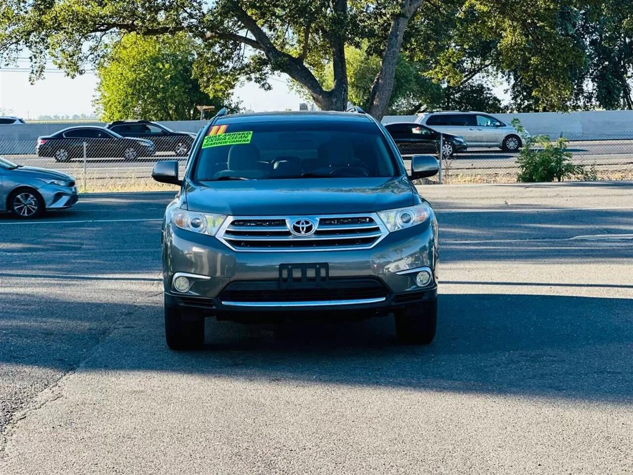 Toyota Highlander  2011