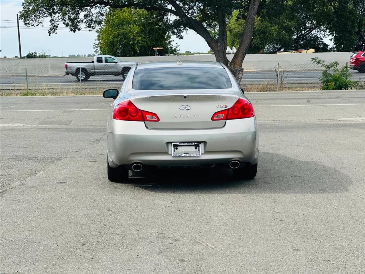 Infiniti G35  2008