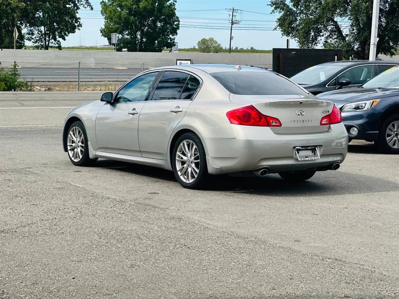 Infiniti G35  2008
