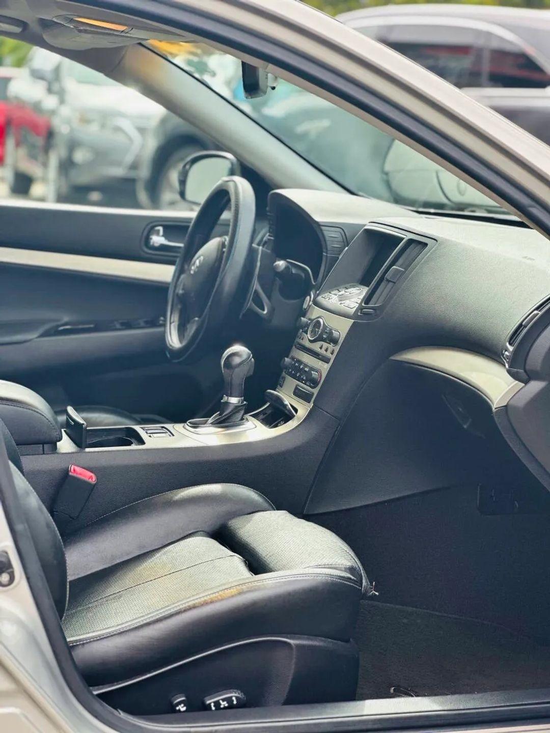 Infiniti G35  2008