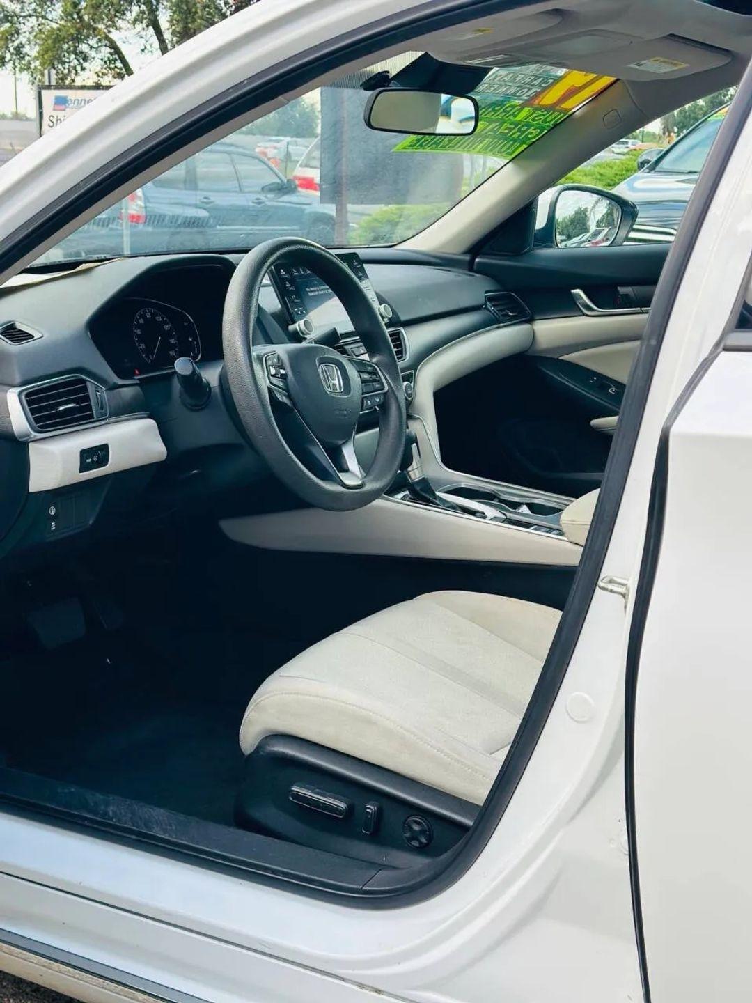 Honda Accord  2019