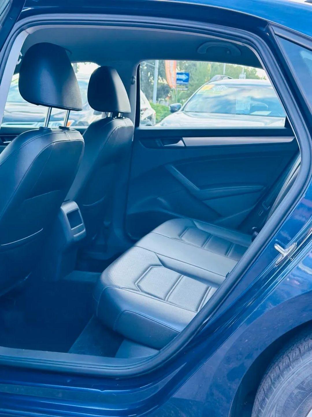 Volkswagen Passat  2015