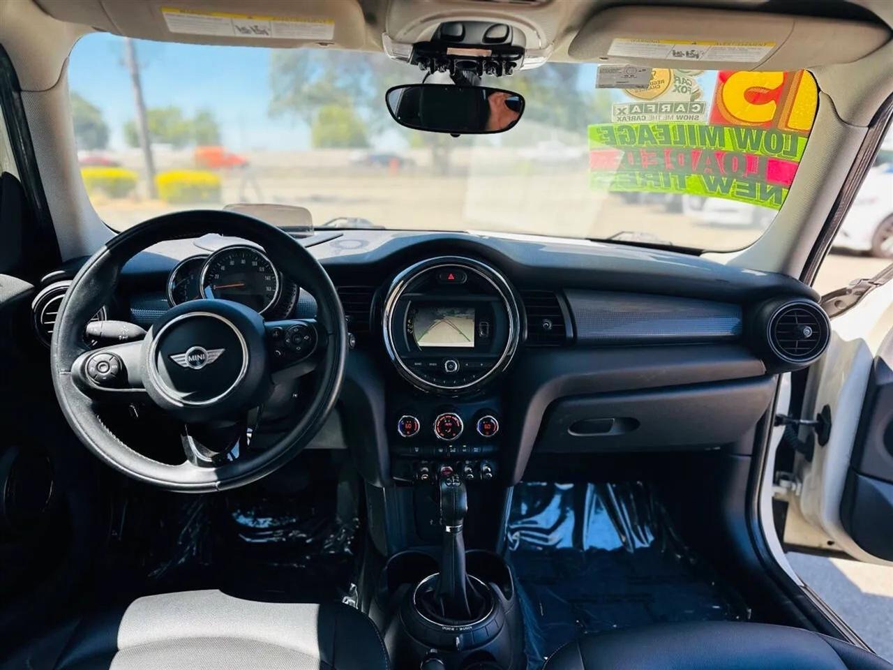 MINI Cooper  2015